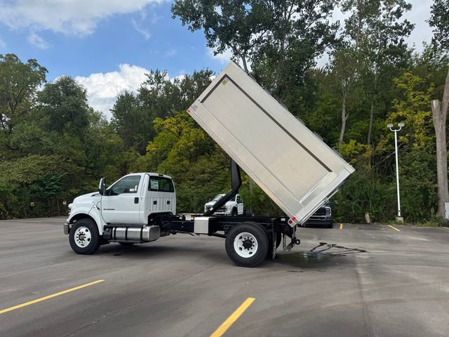 New 2026 Ford F750 2WD Regular Cab Super Duty image 30