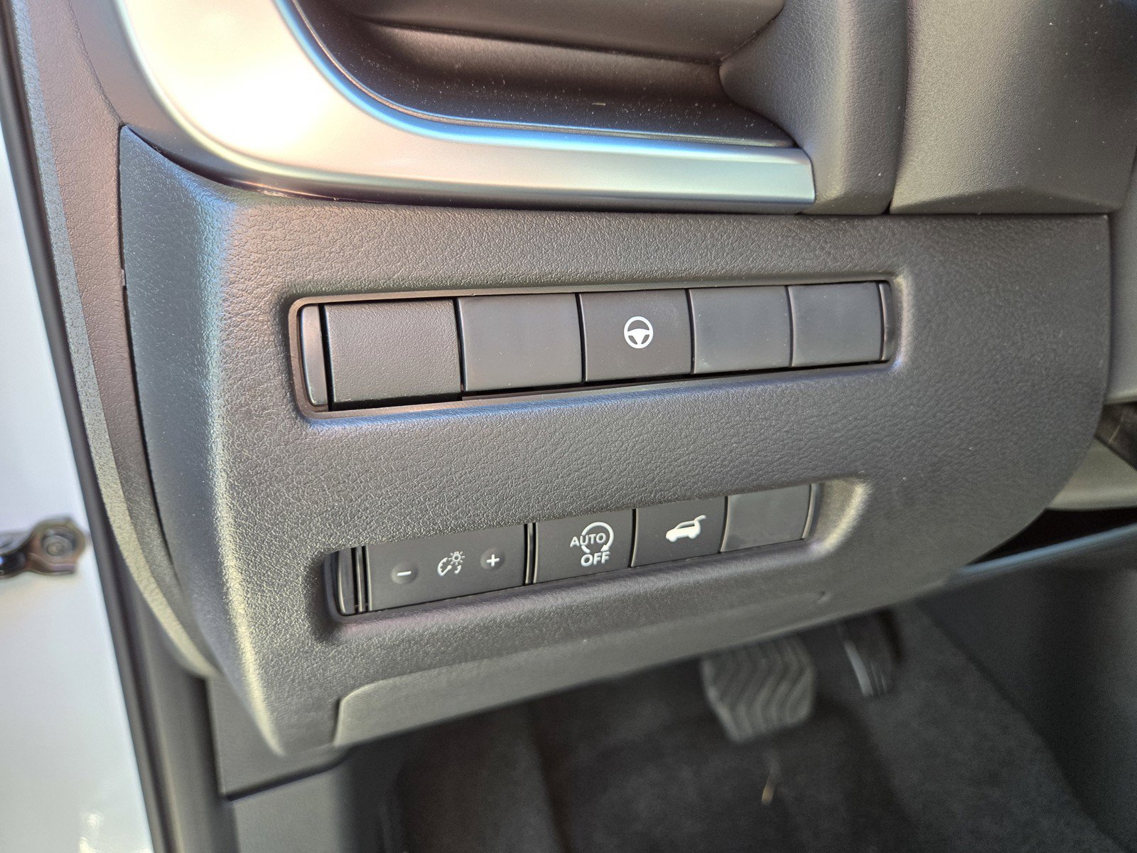 New 2026 Nissan Rogue SV w/ Cold Weather Package FWD image 12