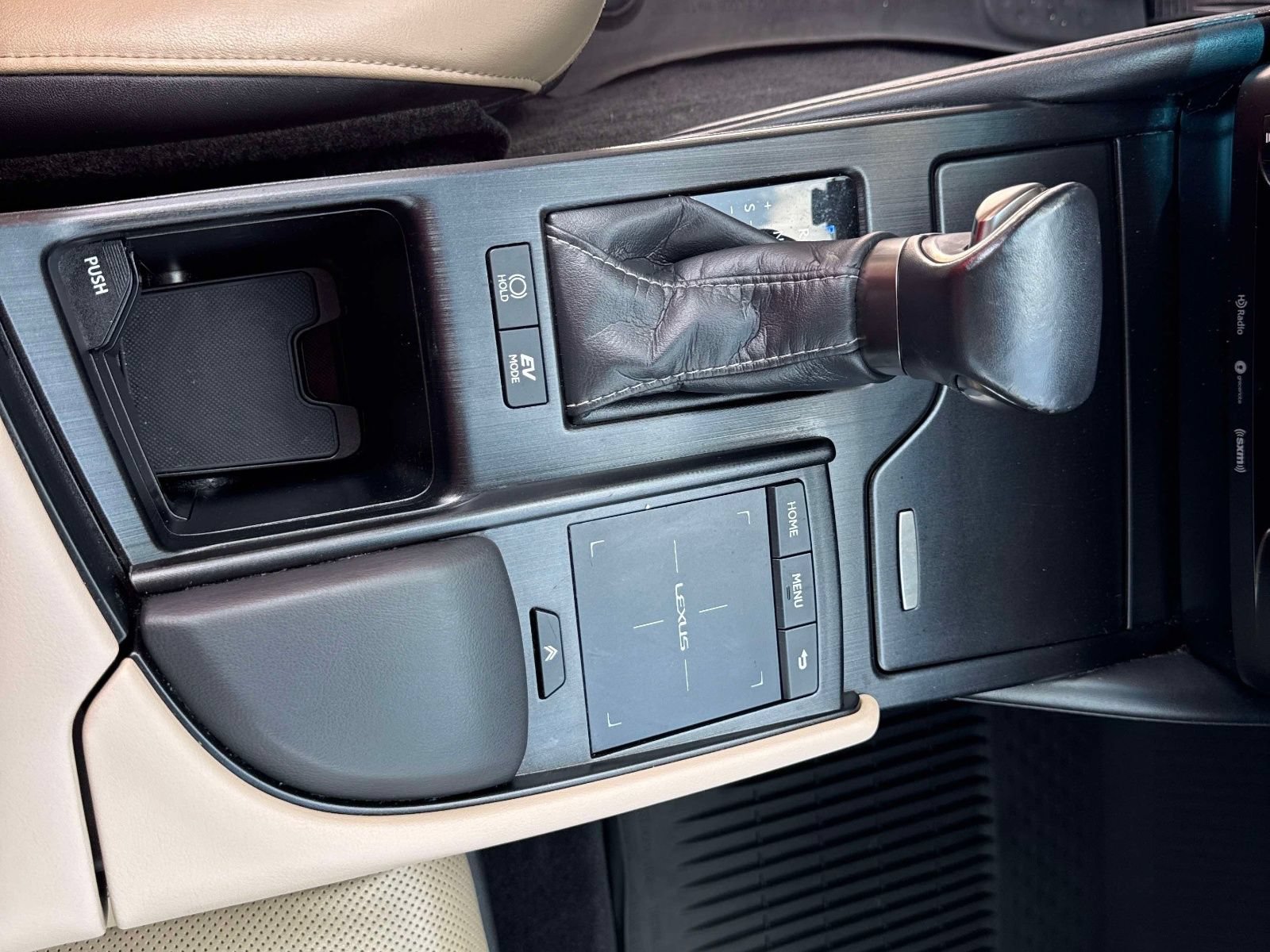 Used 2024 Lexus ES 300h Ultra Luxury w/ Accessory Package (Z2) FWD image 21