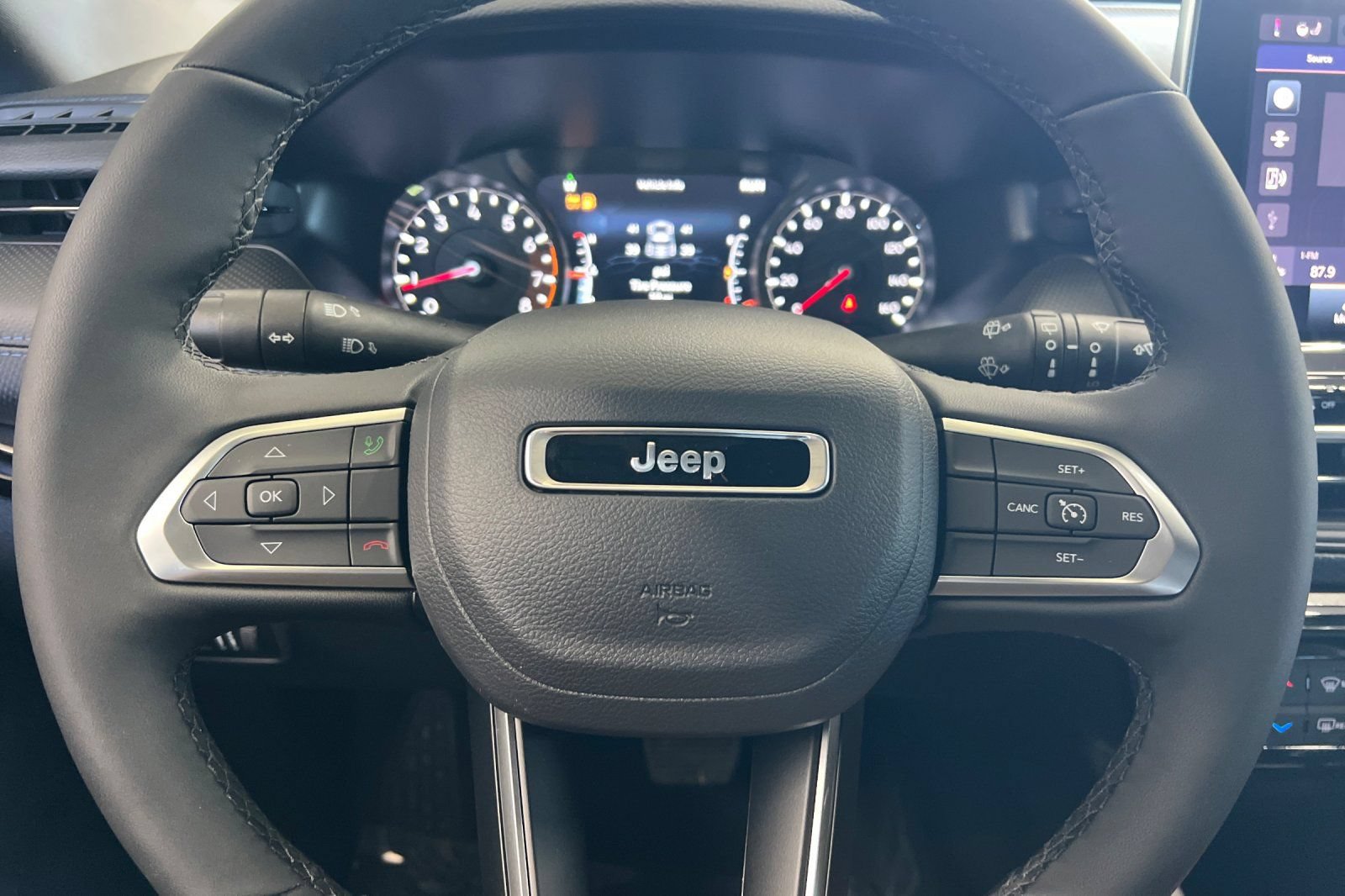 New 2026 Jeep Compass Latitude AWD/4WD image 22