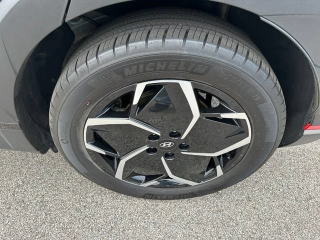 Used 2024 Hyundai Ioniq 5 SEL AWD/4WD image 7