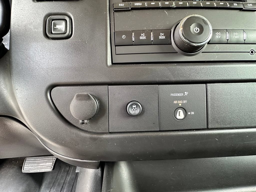 Used 2025 GMC Savana 2500 w/ Driver Convenience Package RWD image 24