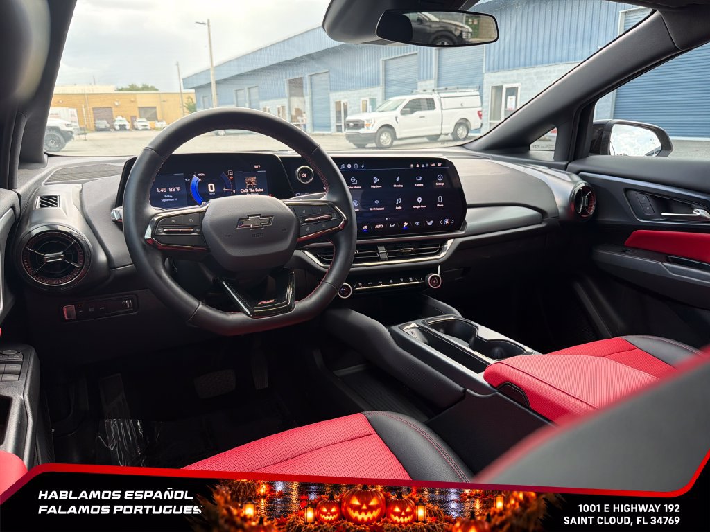 Certified 2024 Chevrolet Equinox EV RS FWD image 30