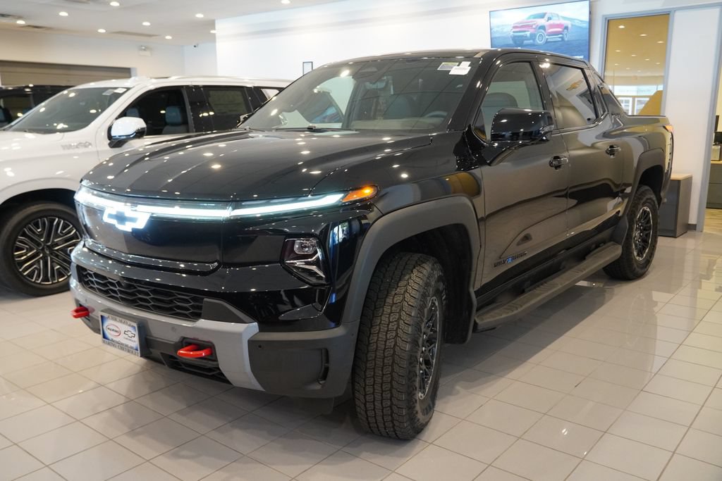 New 2026 Chevrolet Silverado EV Trail Boss AWD/4WD image 3