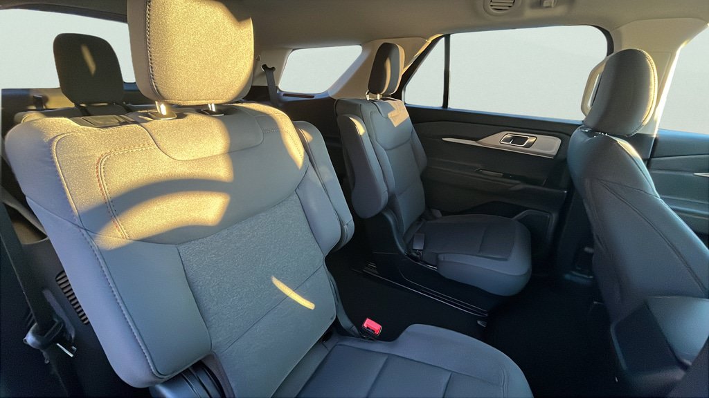 New 2026 Ford Explorer Active AWD/4WD image 21