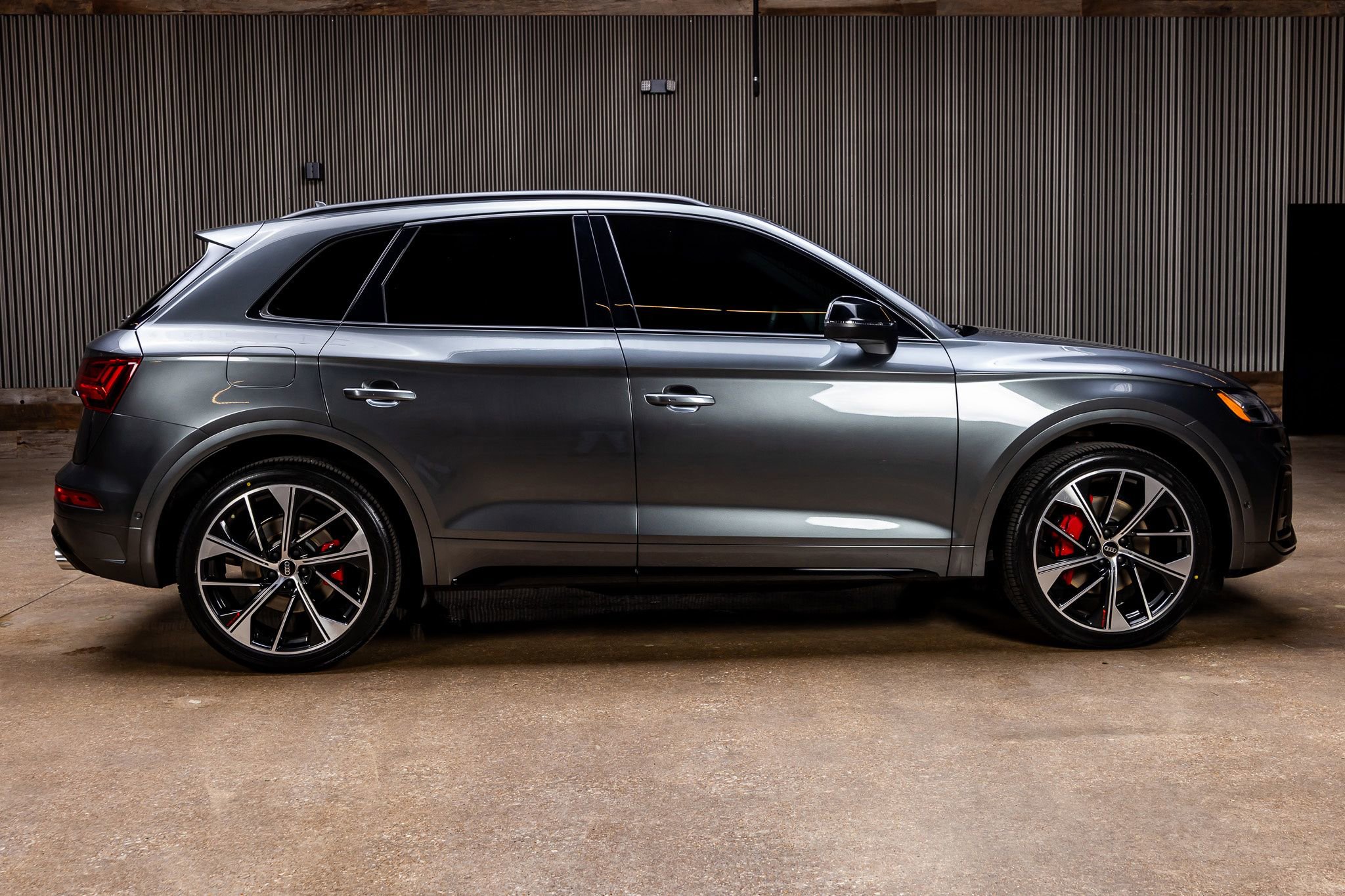 Used 2024 Audi SQ5 Prestige image 10
