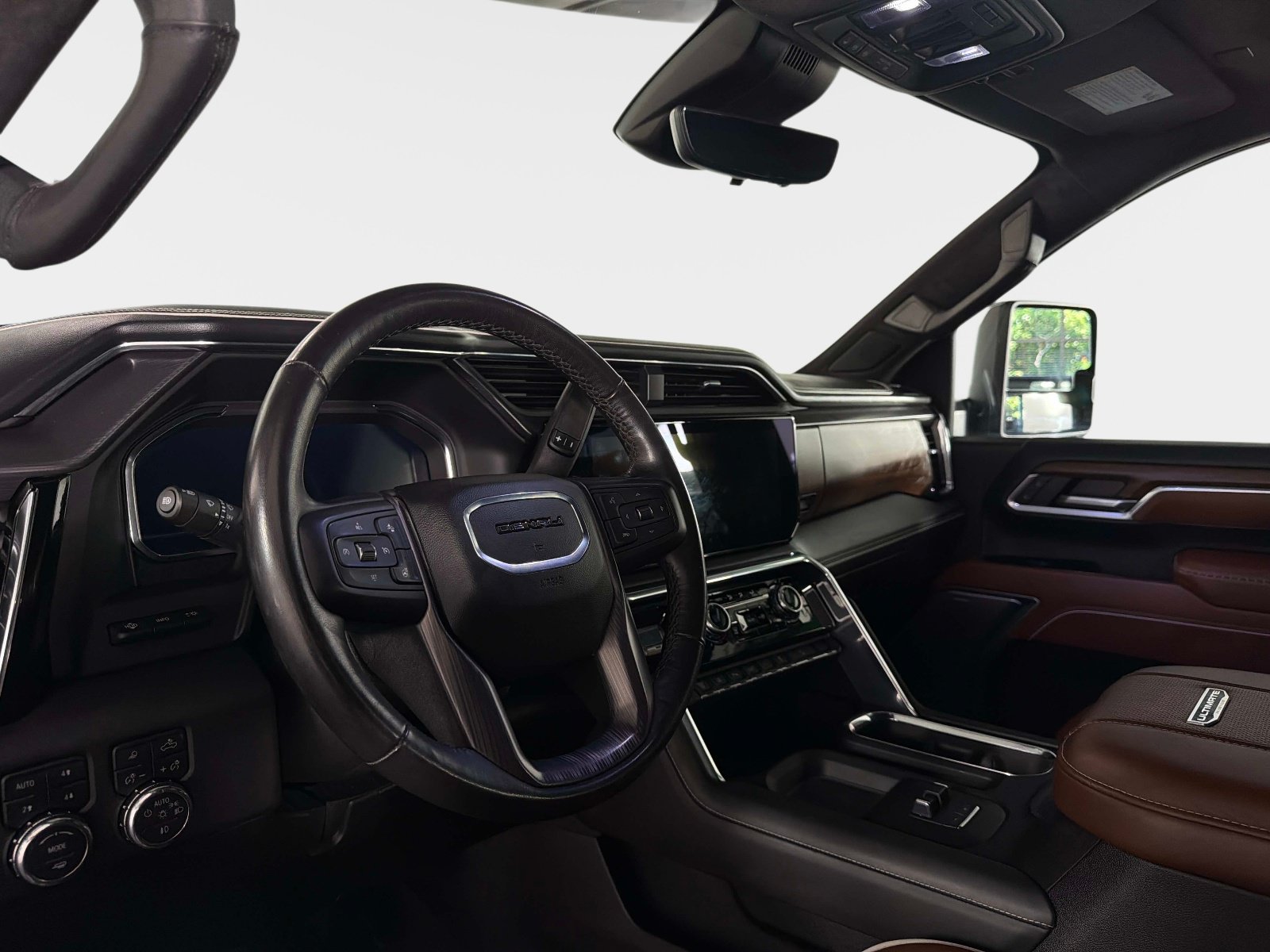 Used 2025 GMC Sierra 2500 Denali Ultimate AWD/4WD image 40