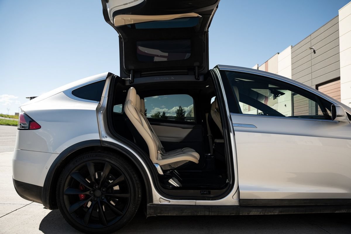 Used 2016 Tesla Model X Performance AWD/4WD image 23