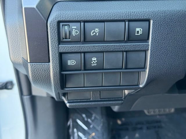 Certified 2025 Toyota 4Runner SR5 AWD/4WD image 25