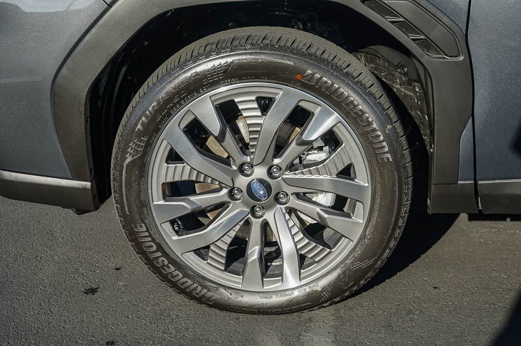 Used 2025 Subaru Forester Touring image 11