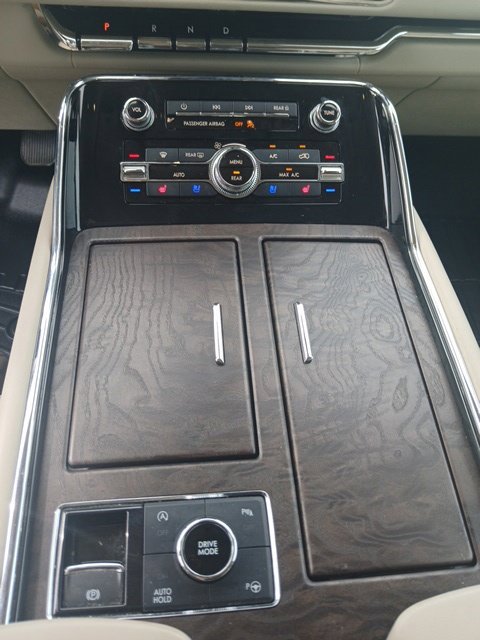Used 2019 Lincoln Navigator L Reserve w/ Cargo Package AWD/4WD image 23