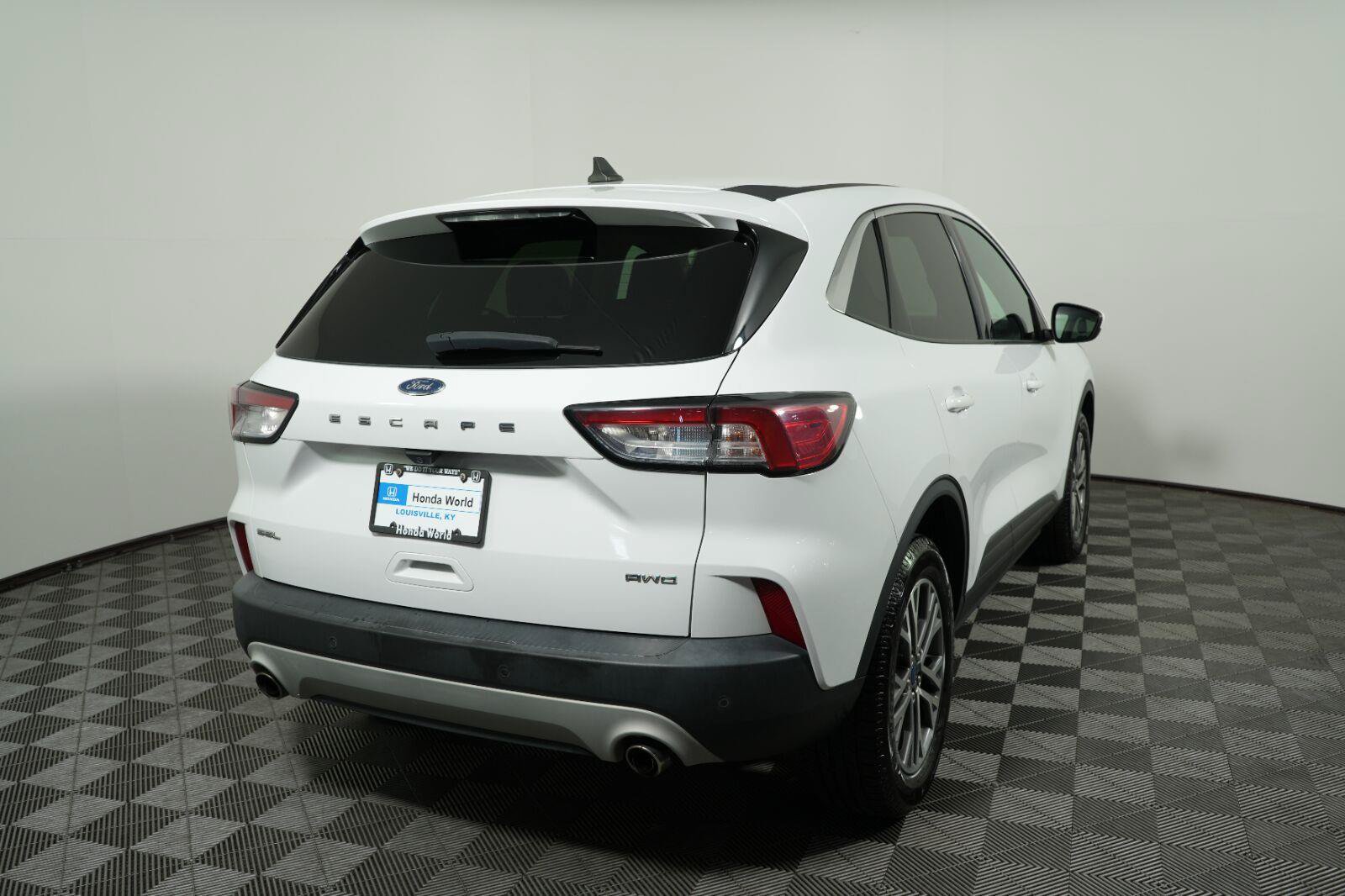 Used 2022 Ford Escape SEL AWD/4WD image 5