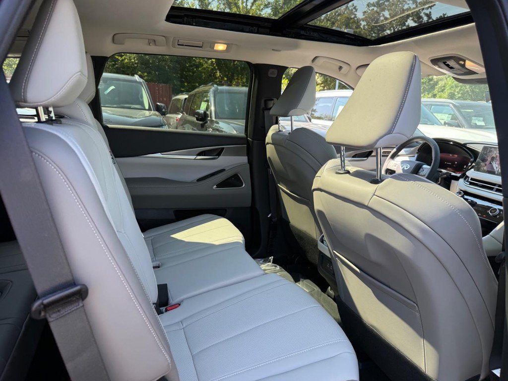 New 2027 INFINITI QX60 Luxe AWD/4WD image 5