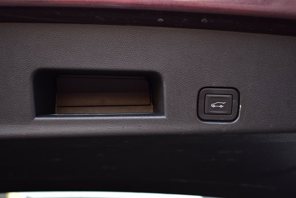 Used 2025 GMC Acadia Elevation image 26