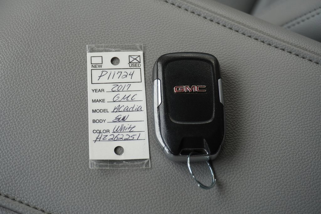 Used 2017 GMC Acadia SLT image 31