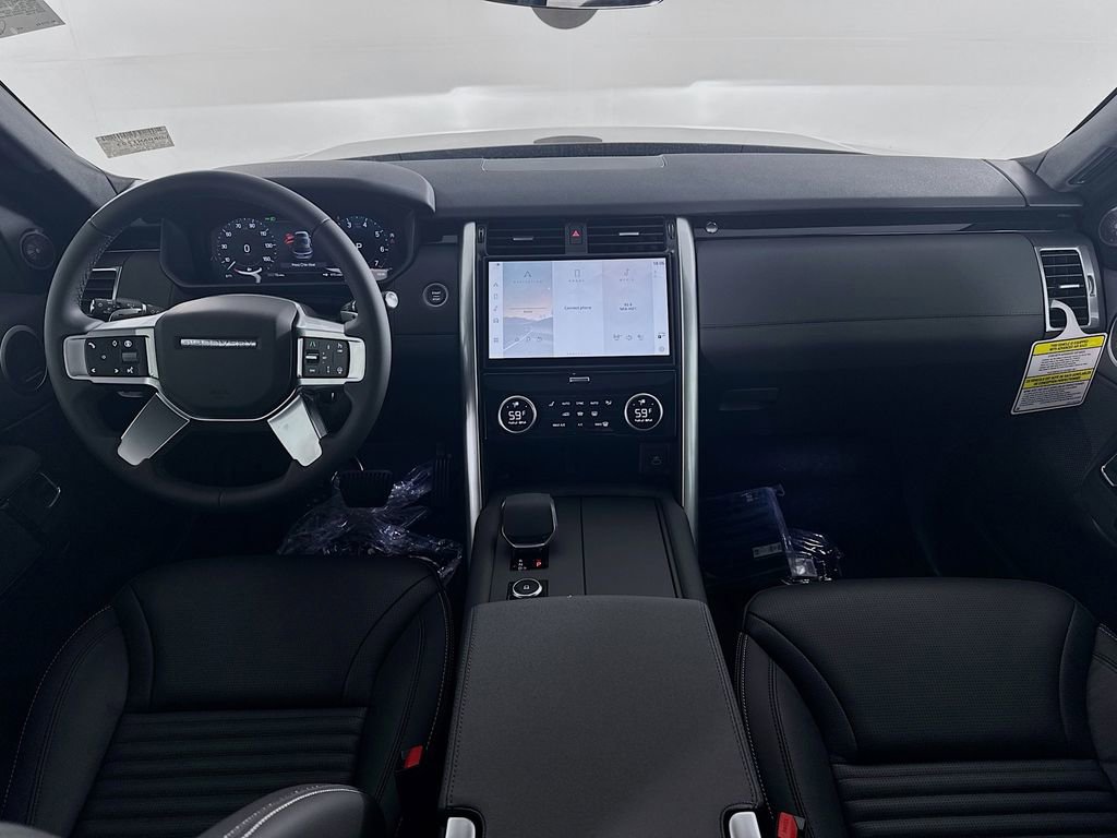 New 2025 Land Rover Discovery S image 22