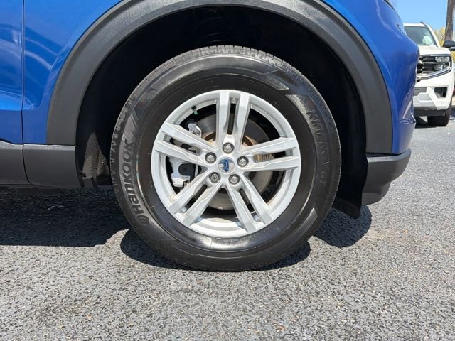 Used 2023 Ford Explorer XLT w/ Equipment Group 202A image 31