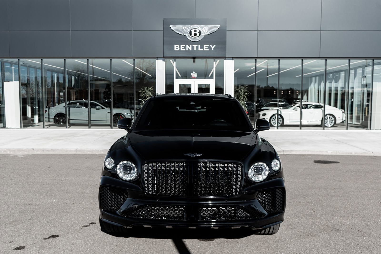 Used 2024 Bentley Bentayga Extended Wheelbase image 17