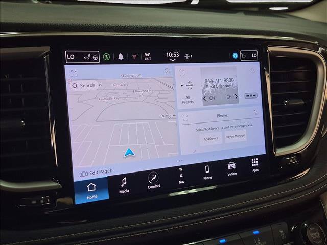 Used 2022 Chrysler Pacifica Touring-L w/ Uconnect Theater Family Group FWD image 13
