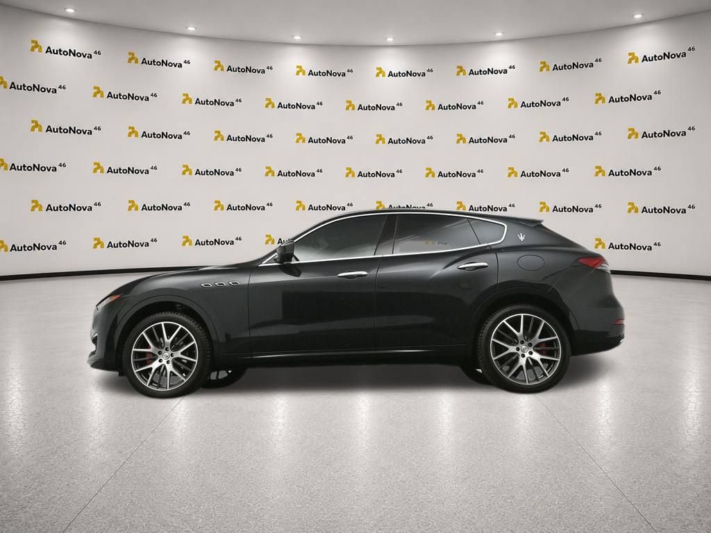 Used 2022 Maserati Levante GT AWD/4WD image 47