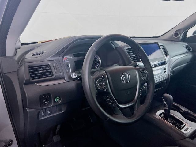 Used 2017 Honda Ridgeline RTL-T image 9