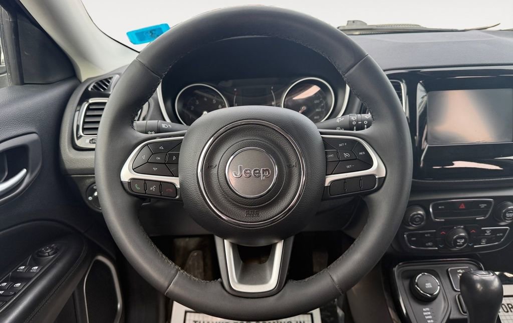 Used 2021 Jeep Compass Latitude image 16