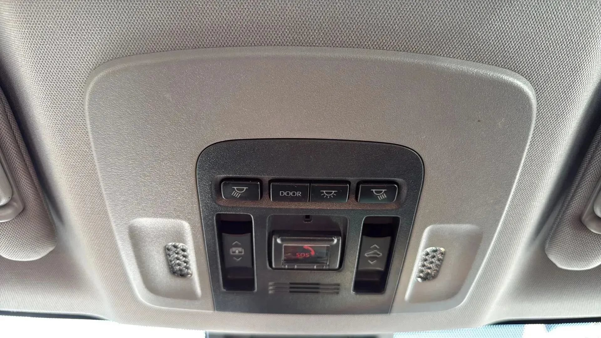 Used 2021 Toyota Camry XSE FWD image 21