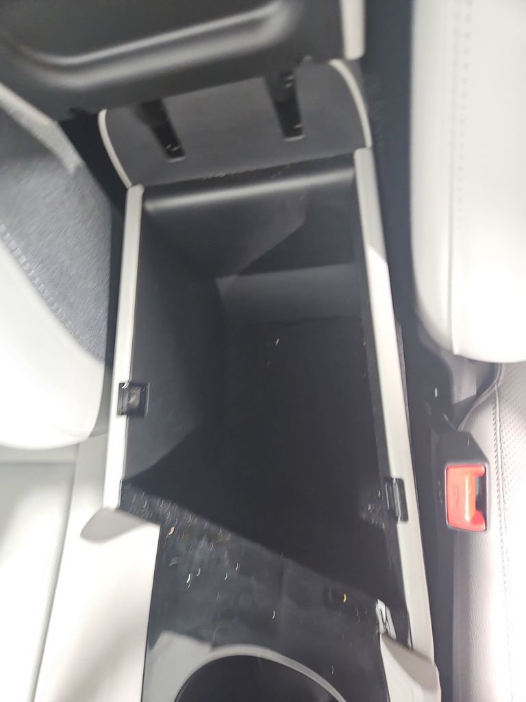 Certified 2025 Hyundai Elantra Limited w/ Cargo Package FWD image 28