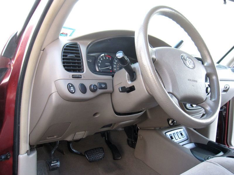 Used 2006 Toyota Sequoia SR5 RWD image 20