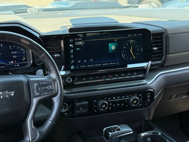 Used 2022 Chevrolet Silverado 1500 ZR2 w/ Technology Package AWD/4WD image 22