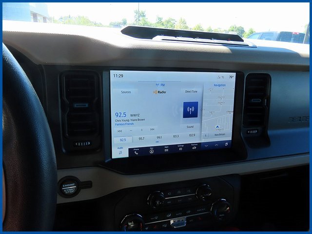 Used 2023 Ford Bronco Wildtrak image 15