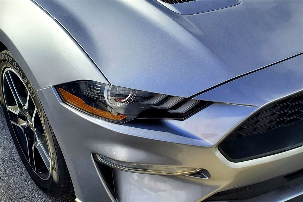 Used 2023 Ford Mustang Premium image 2