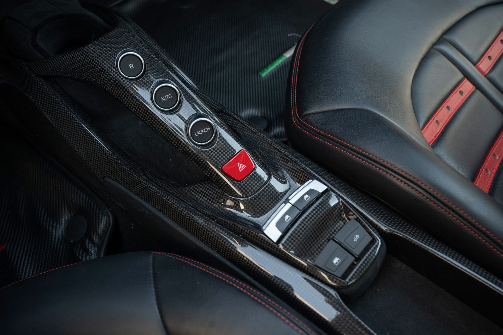 Used 2018 Ferrari 488 Spider RWD image 49