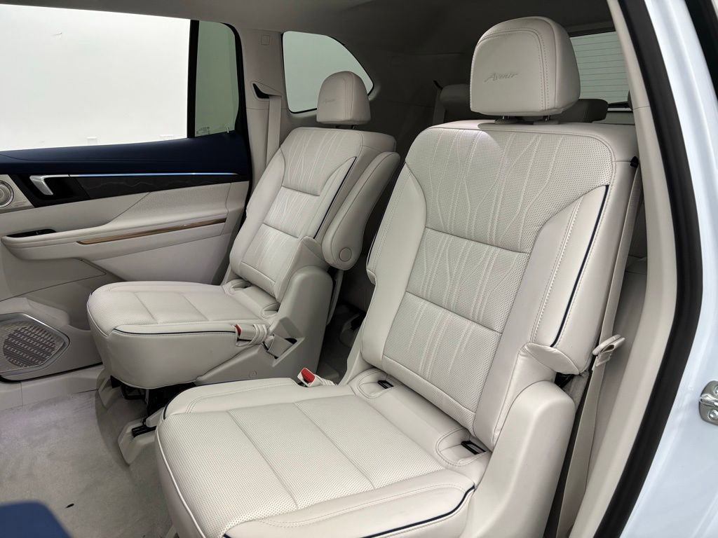 New 2026 Buick Enclave Avenir image 47