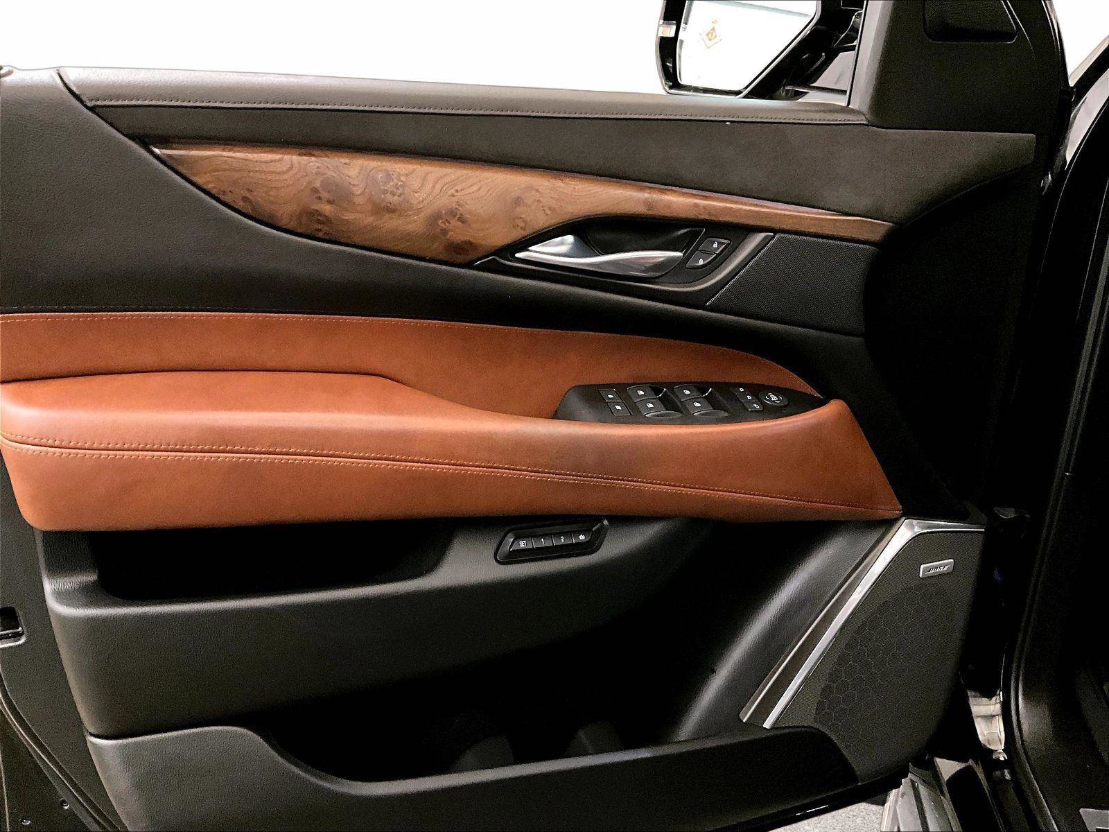 Used 2015 Cadillac Escalade ESV Luxury image 22