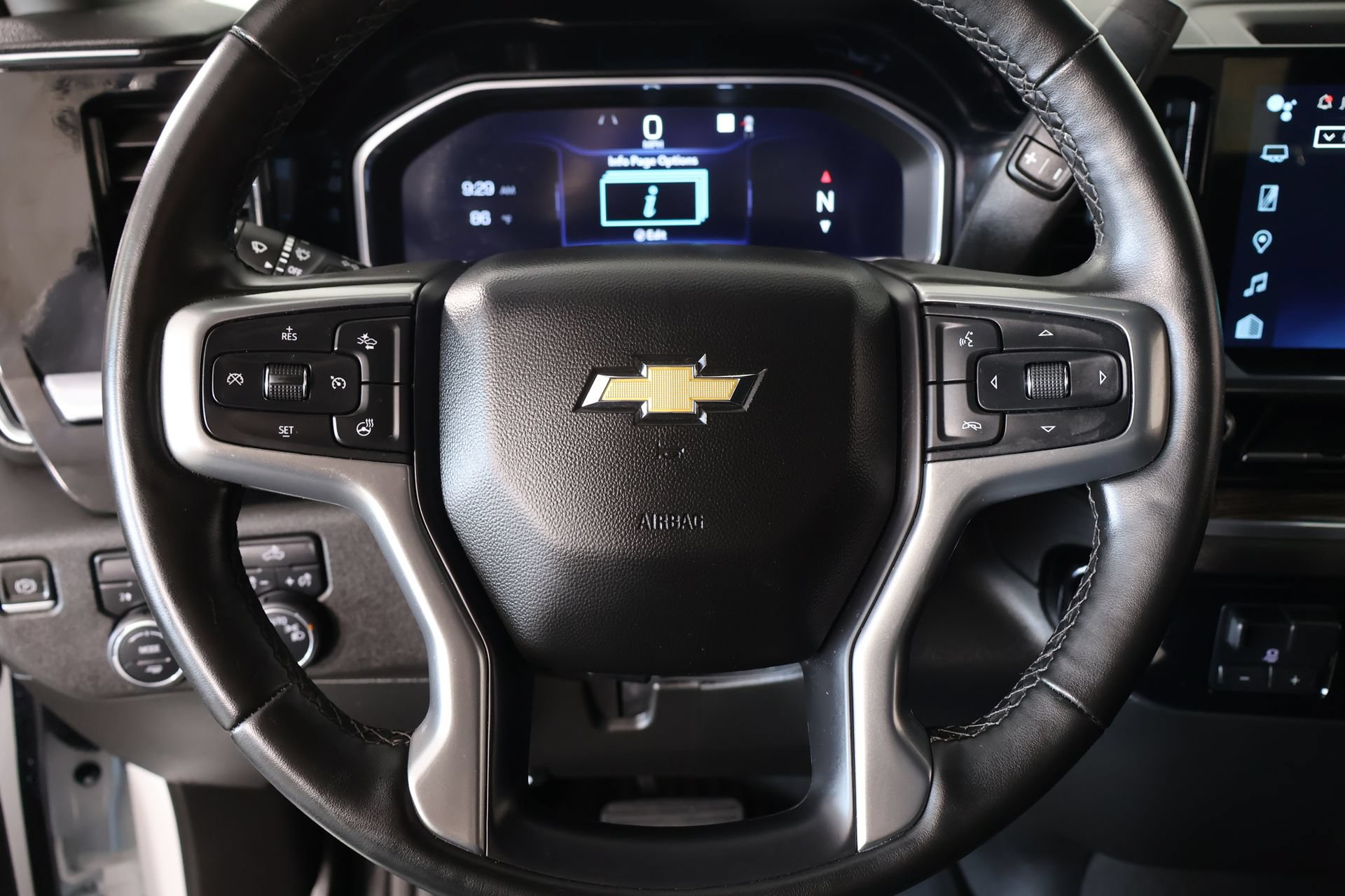Used 2023 Chevrolet Silverado 1500 LT w/ Protection Package AWD/4WD image 3