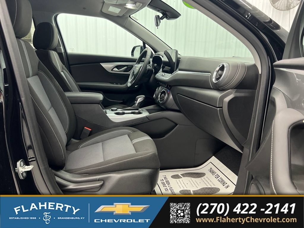 Used 2026 Chevrolet Blazer LT FWD image 15