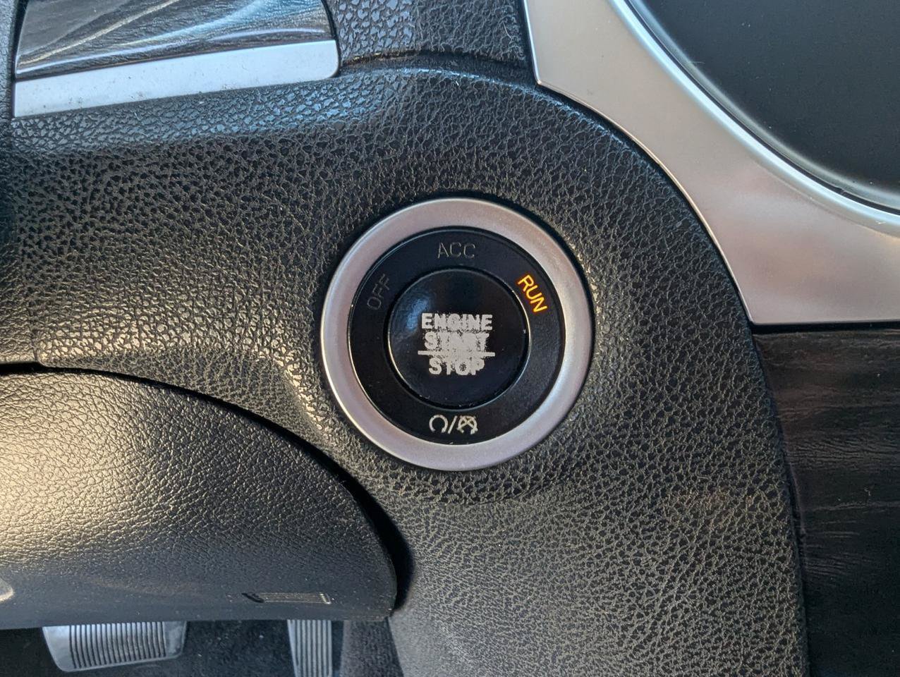 Used 2019 Chrysler 300 Touring w/ Sport Appearance Package RWD image 19