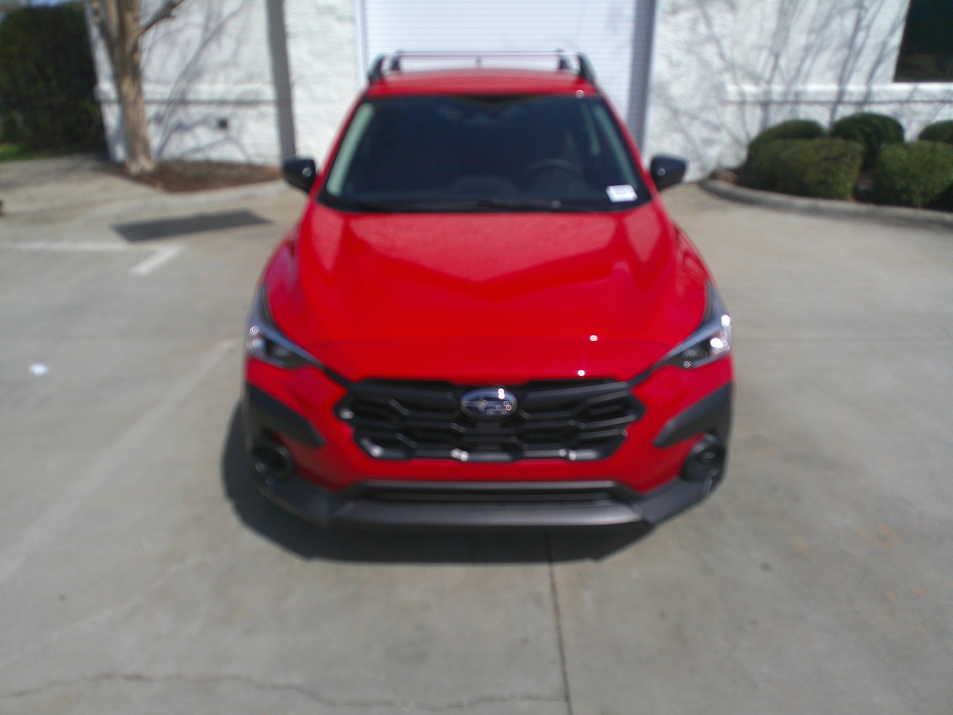 Used 2024 Subaru Crosstrek 2.0i image 3