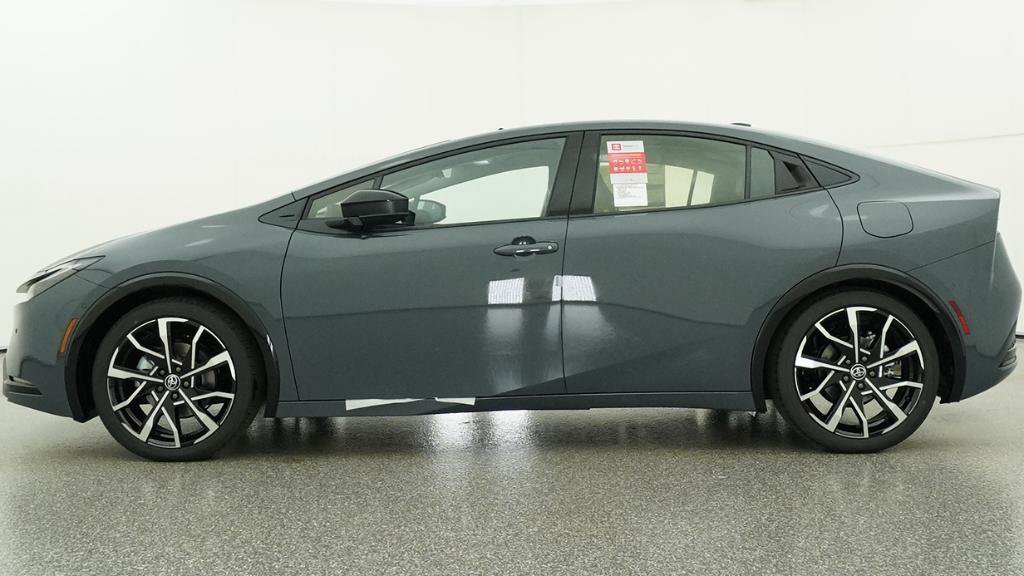 New 2026 Toyota Prius Plug-In Hybrid FWD image 22