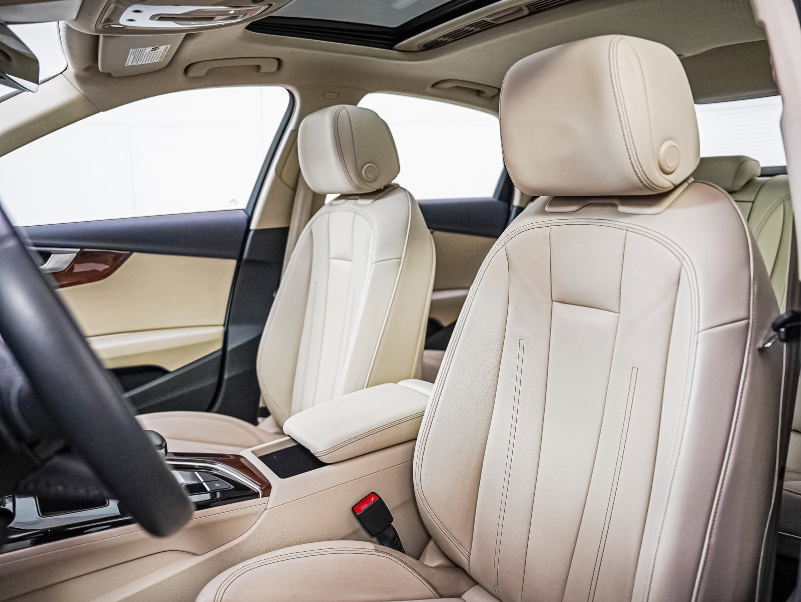 Used 2023 Audi A4 2.0T Premium w/ Convenience Package image 11