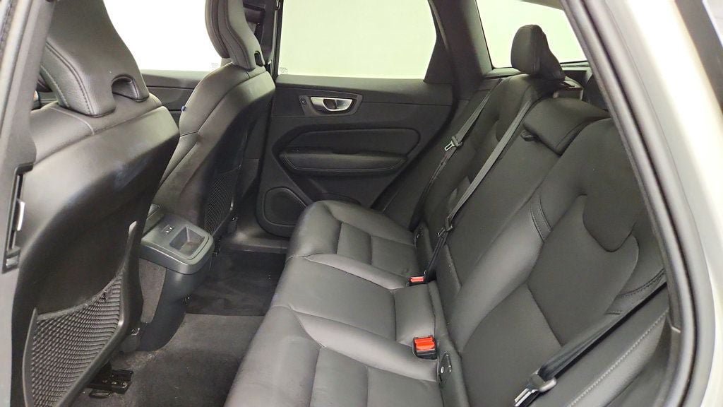 Used 2024 Volvo XC60 B5 Plus w/ Climate Package AWD/4WD image 20