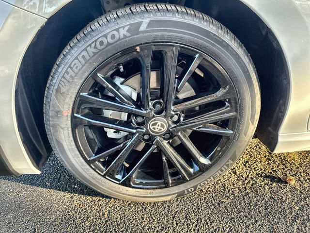 Used 2025 Toyota Camry SE image 19