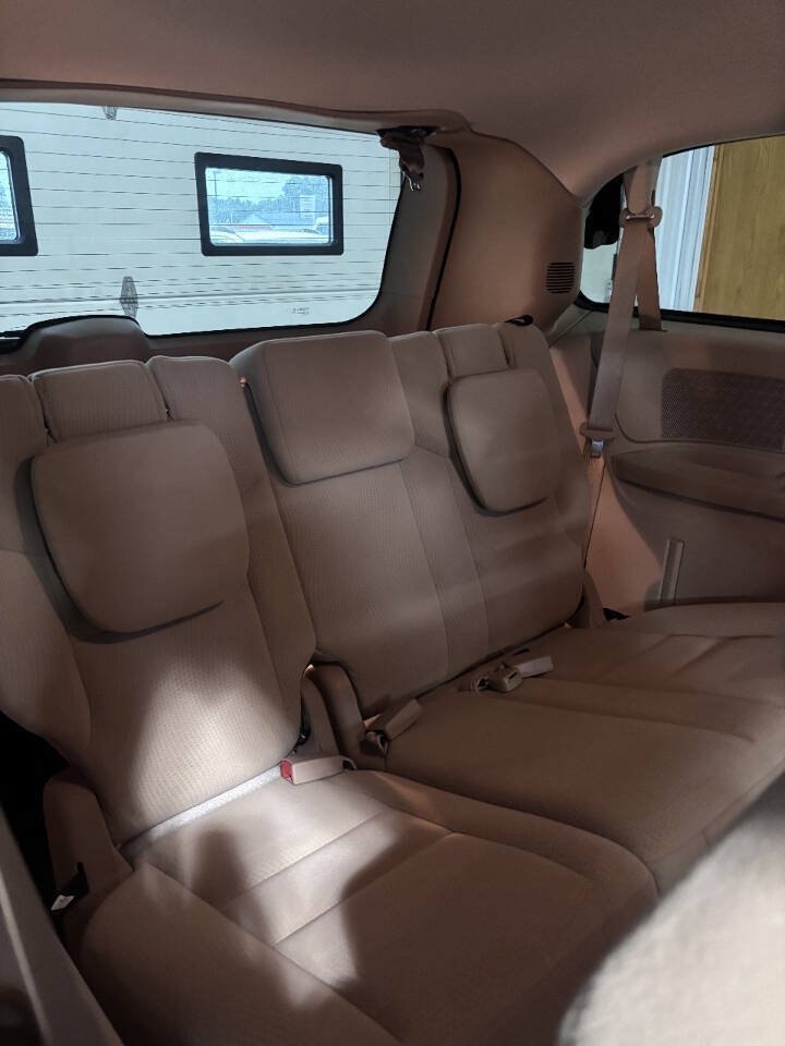Used 2014 Dodge Grand Caravan SE w/ Quick Order Package 29E SE FWD image 11
