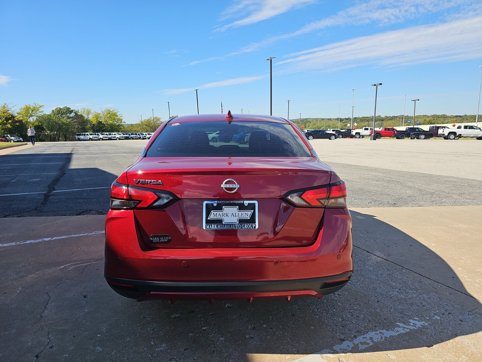 Used 2025 Nissan Versa SV FWD image 5