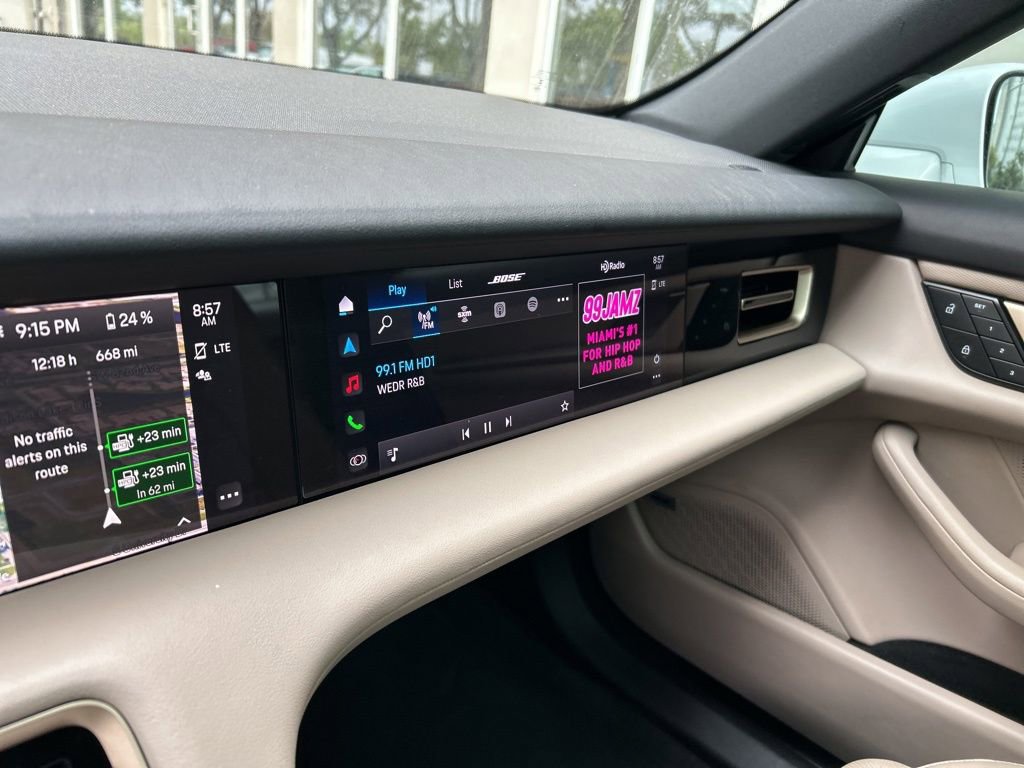 Used 2022 Porsche Taycan 4S image 18