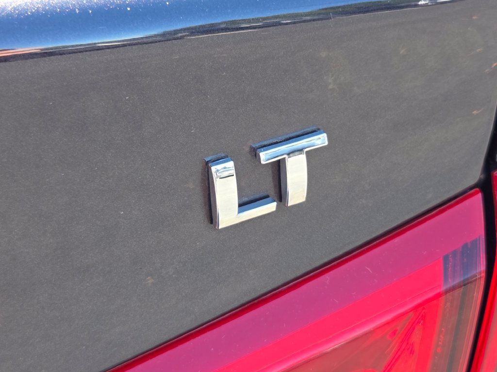 Used 2023 Chevrolet Malibu LT FWD image 14