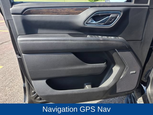 Used 2021 Chevrolet Tahoe Premier w/ Premium Package AWD/4WD image 15