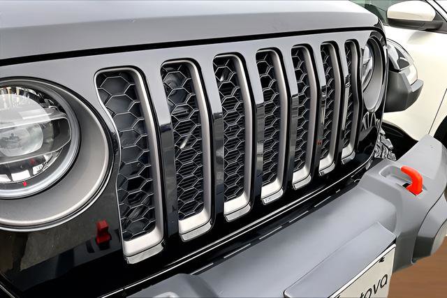 Used 2021 Jeep Gladiator Mojave image 29