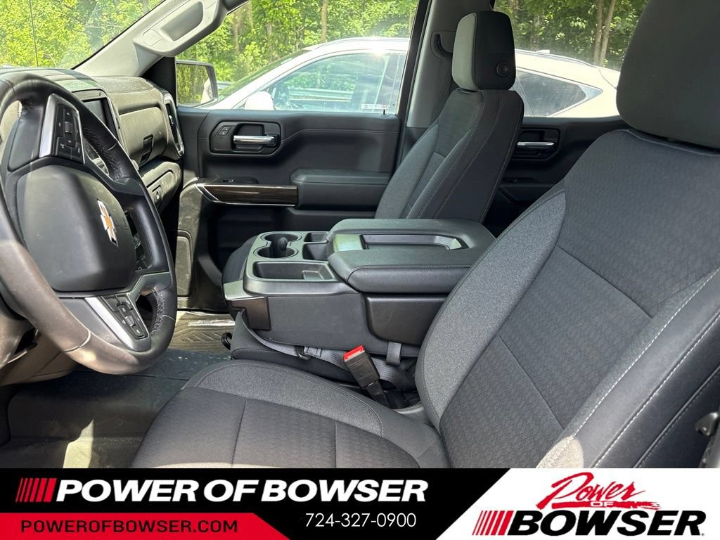 Used 2022 Chevrolet Silverado 1500 LT AWD/4WD image 9